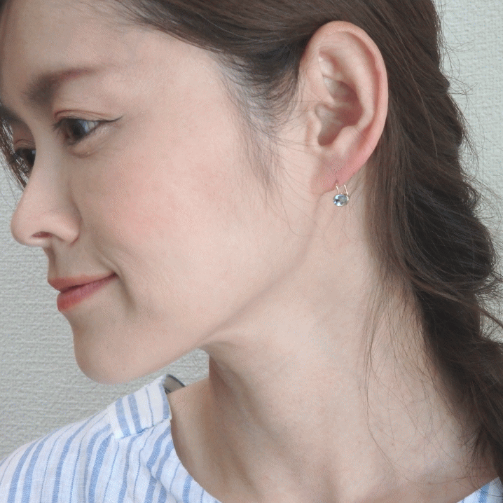 アクアマリンピアス